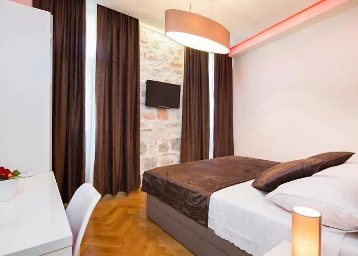 Riva Πανσιόν Σπλιτ