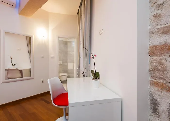 Πανσιόν Riva 3*