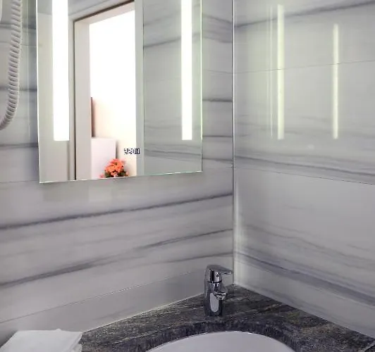 Πανσιόν Riva 3*