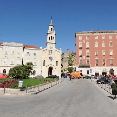 ゲストハウス リーヴァ ルームズ スプリト